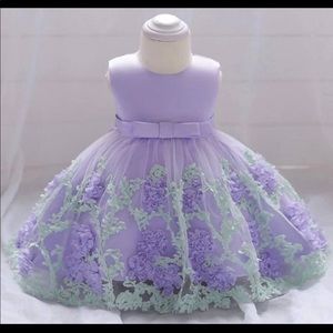 Beautiful toddler dress!